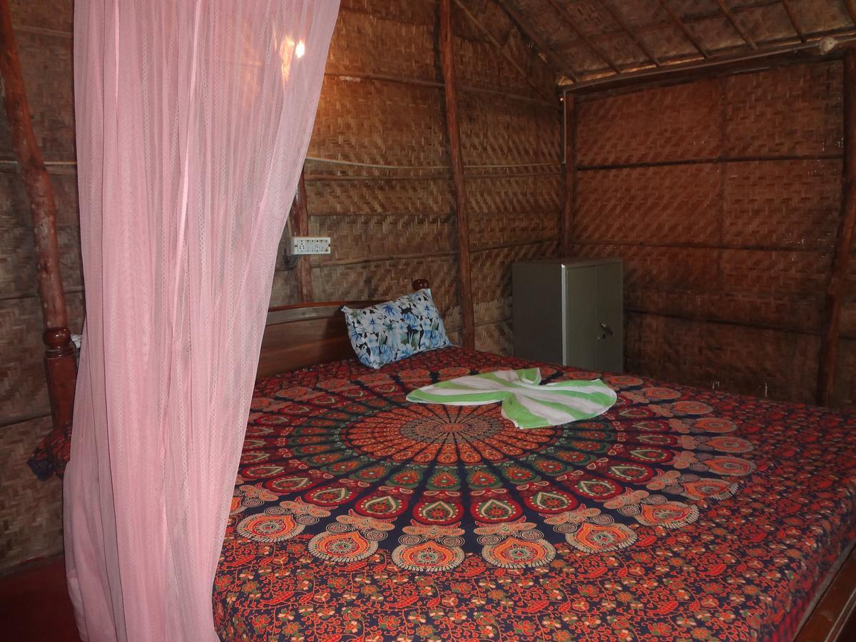Silent Resort Мандрем Екстериор снимка